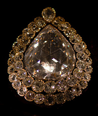 Diamand of 84 Karat in Exhibition at topkapi Palace